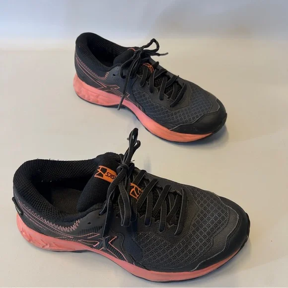 ASICS Gel Black and Salmon Women’s Size 7 Sneakers Running Shoe - Picture 2 of 9